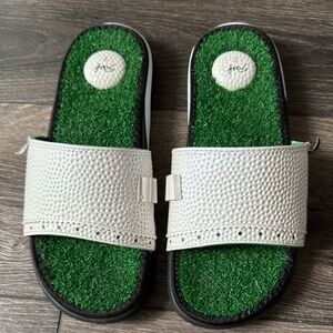 Reef Mulligan  Slide Sandals  White with Green Insole 7
